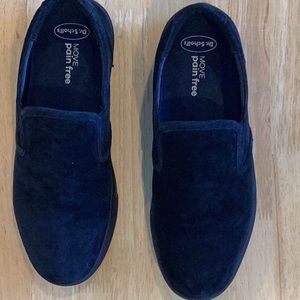 Dr. Sholl’s Black Suede slip on shoes, move pain free, 9 1/2 Wide. NEW